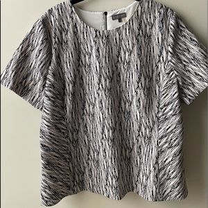 Vince Camuto top / blouse, large. NWT